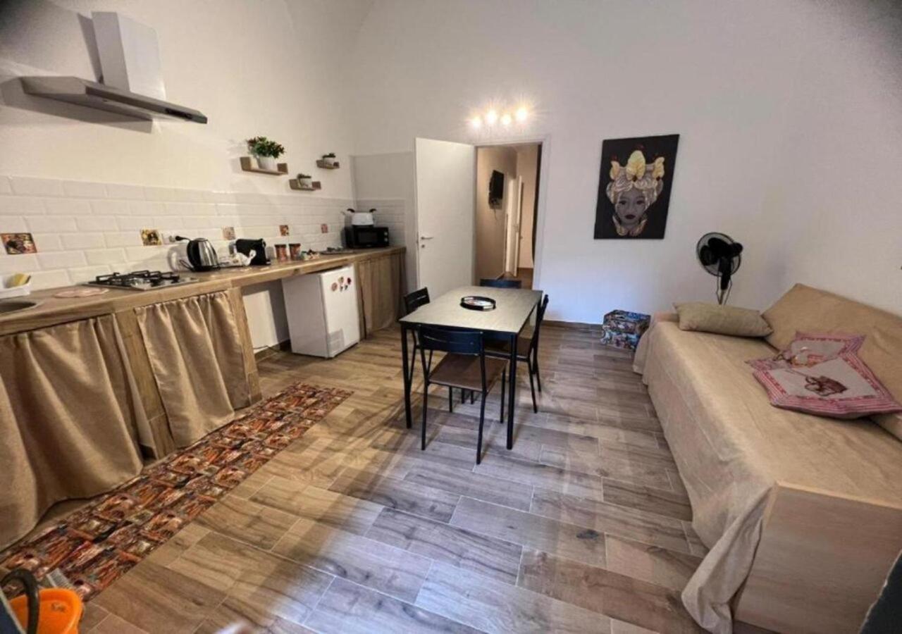 Nelly House Villa Catania Bagian luar foto